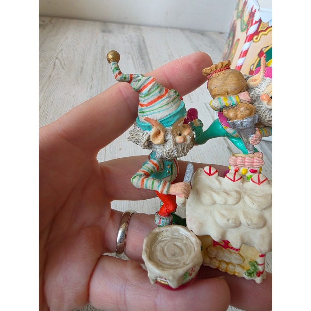 Vintage enesco sandi ziminicki Frosty Mason gingerbread elf North Pole village - Picture 2 of 9